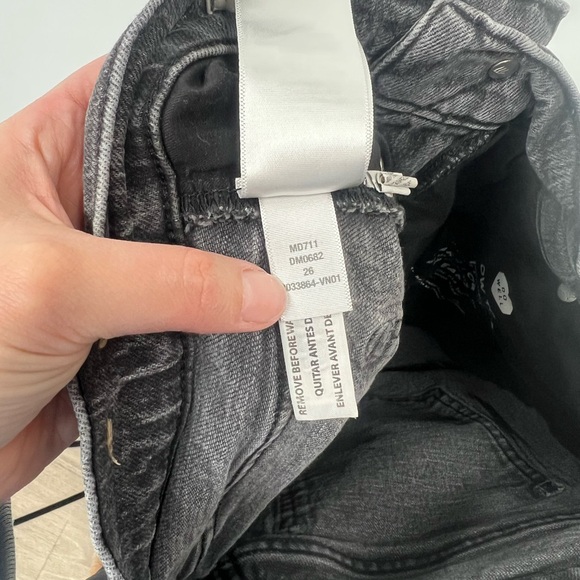 Madewell The Perfect Vintage Jeans in Lunar Wash - Picture 10 of 10